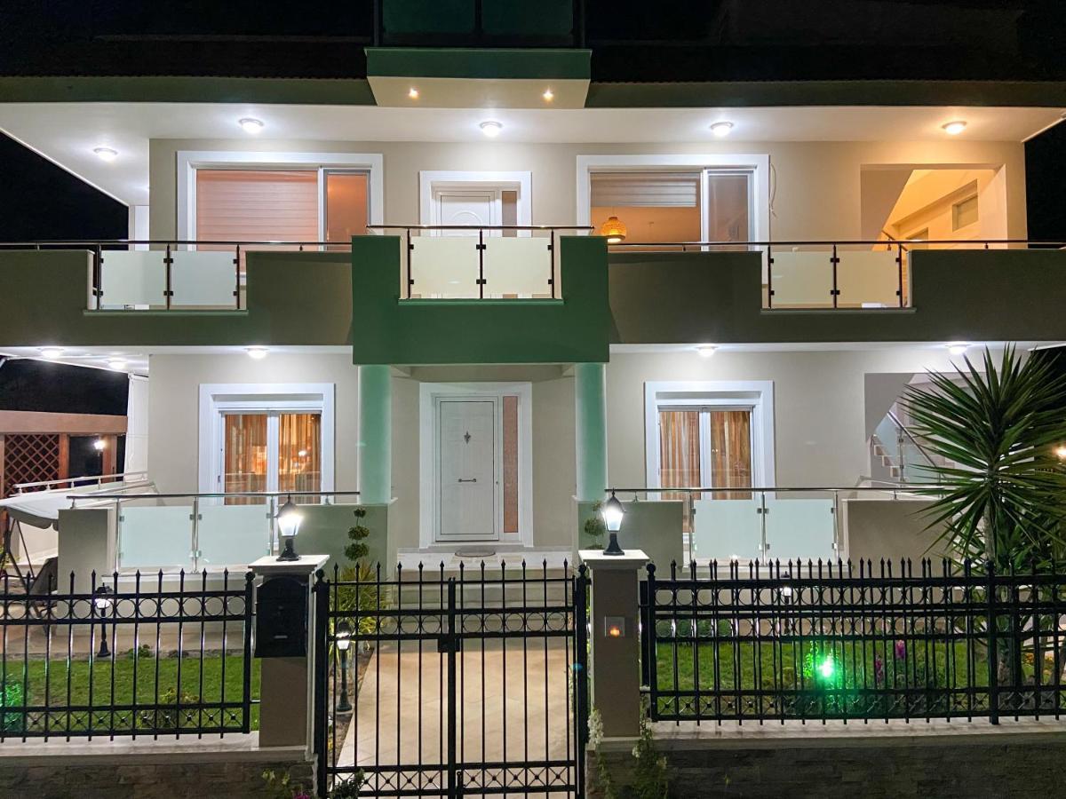 Simplycity Homestay Apartments Kremastí Exterior foto